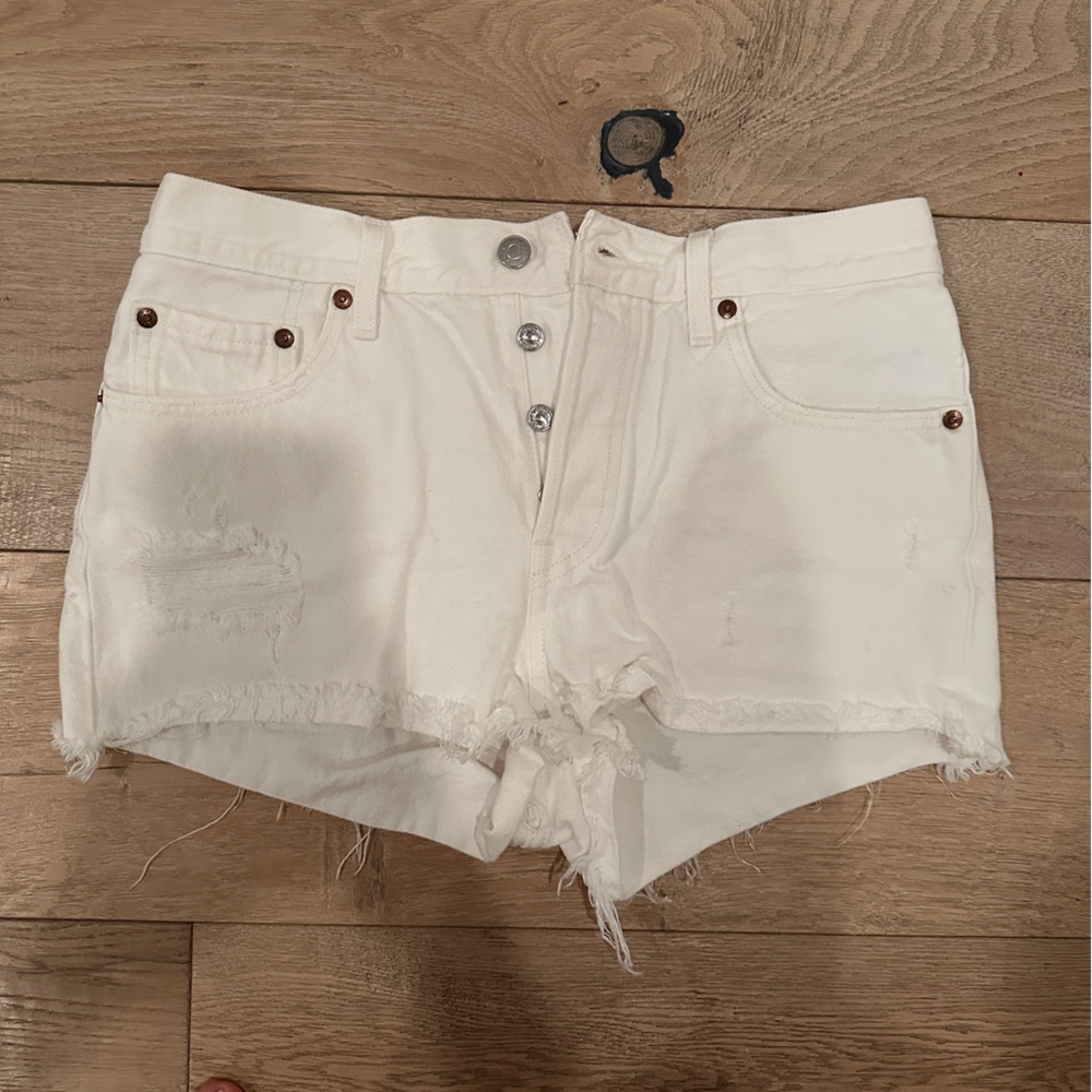 Levi's Cream Denim Shorts